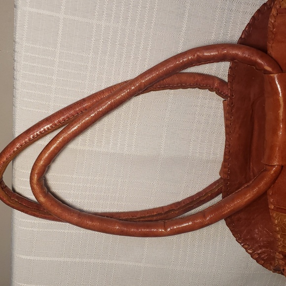 Handmade Tooled leather women's handbag, African motif . - Picture 5 of 12